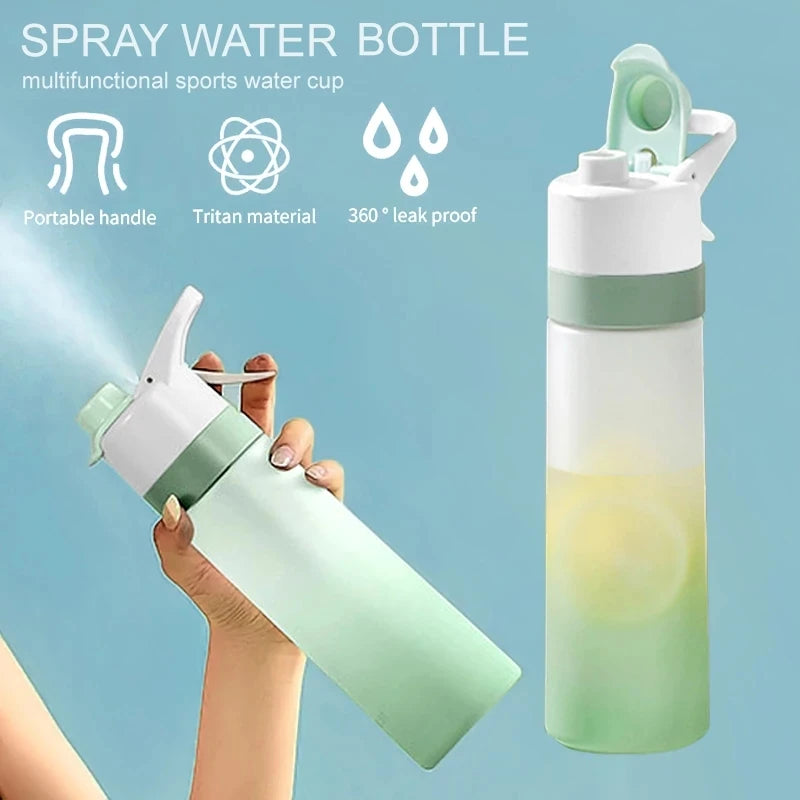 Bouteille d'eau pulvérisatrice