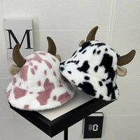 Chapeaux en peluche à motif vache